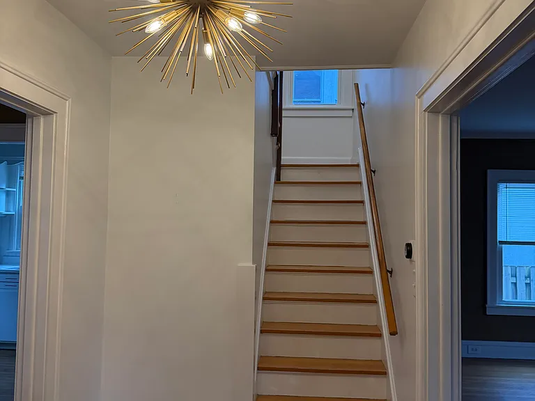111 Pleasant Ave — Photo 16