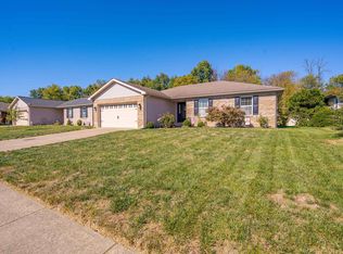 3420 Lost Creek Dr, Evansville, IN 47725