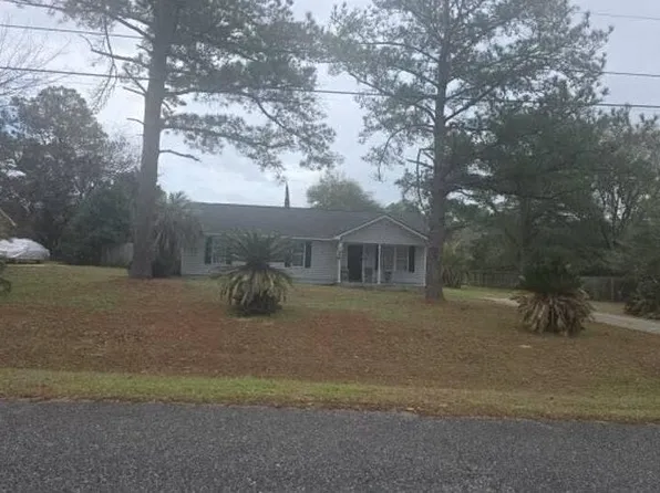 134 Helen St, Leesburg, GA 31763