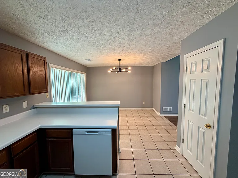105 Waterford Way — Photo 10