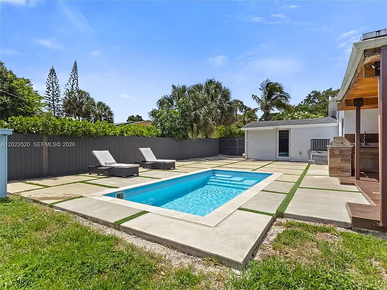 1431 SW 29th St — Photo 26