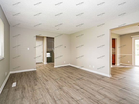 5th image of 5421 Ivywood Ln