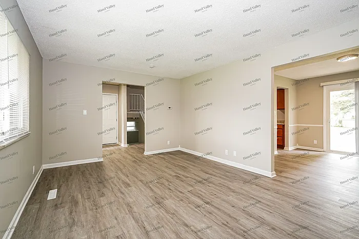 5421 Ivywood Ln — Photo 5