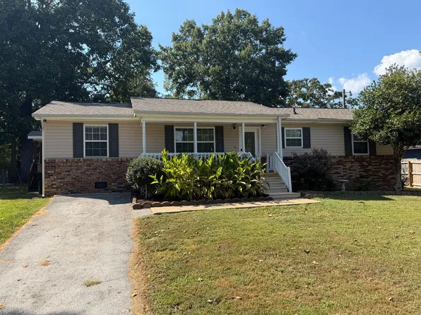4134 E Freedom Cir, Ooltewah, TN 37363