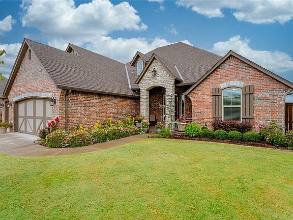 2nd image of 320 Centennial Farm Ln