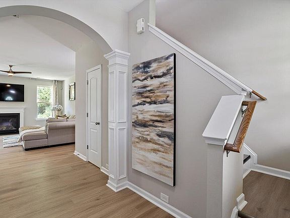3rd image of 3331 Perrin Dr