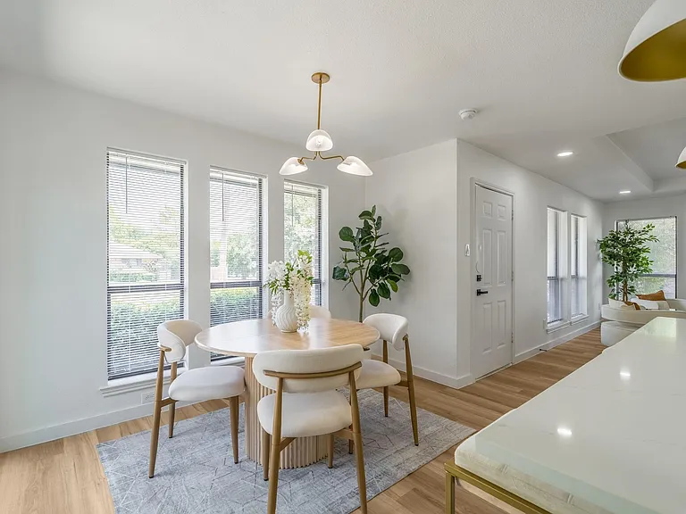 306 Bardfield Ave #306 — Photo 11
