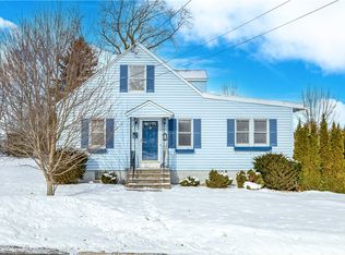 8 Pleasantview Pl, Whitesboro, NY 13492