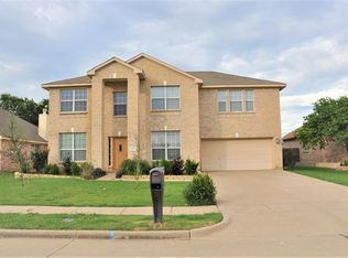 2800 Pyramid Ln, Mansfield, TX 76063