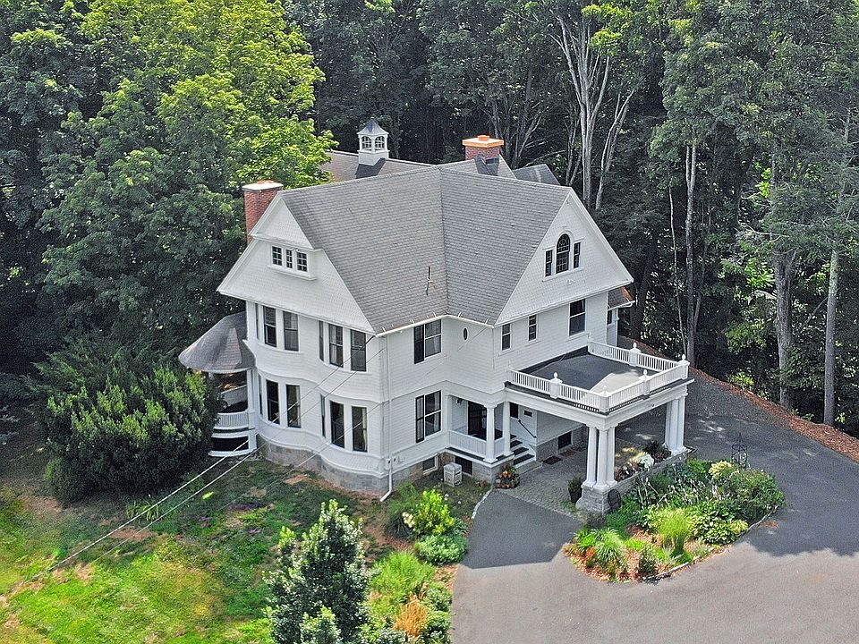 480 Main Street South