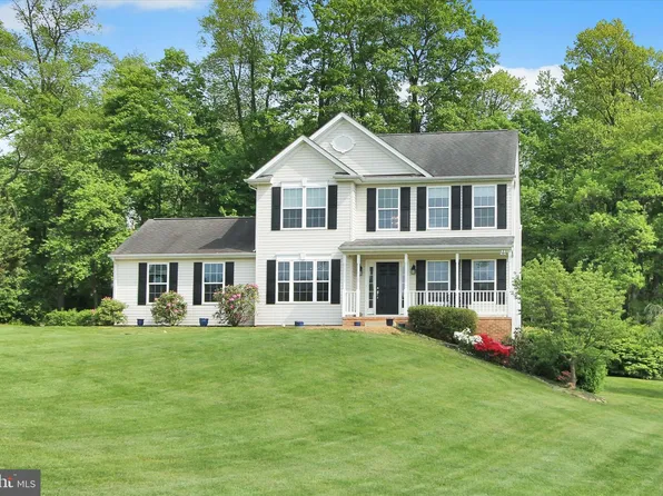 2855 Pelham Ct, Hampstead, MD 21074