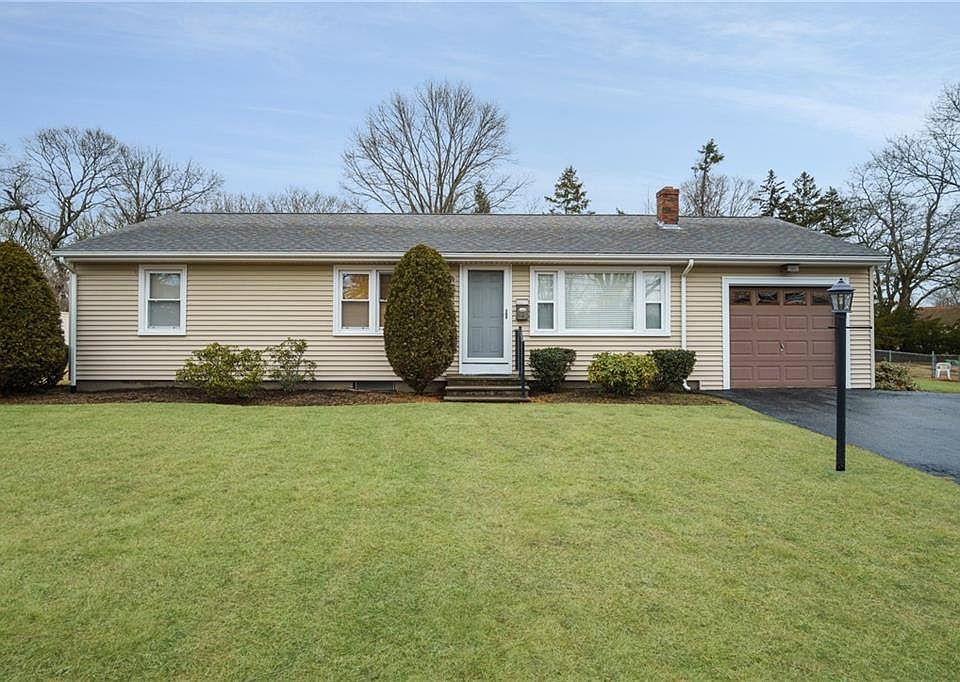 1st image of 29 Ashwood Cir