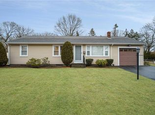 29 Ashwood Cir, Warwick, RI 02886