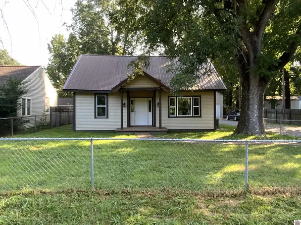 3606 Benton Rd, Paducah, KY 42003