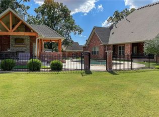 302 Shadow Ridge Way, Cave Springs, AR 72718