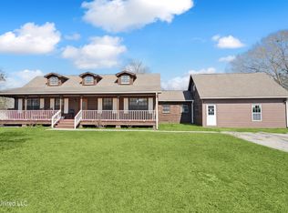 27 Hartman Rd, Carriere, MS 39426