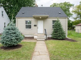 28253 Schram St, Roseville, MI 48066