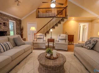 114 Oakleaf Cir, Moulton, AL 35650