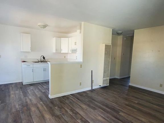 3rd image of 114 N Huntington Dr #C