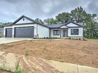 2232 Rolling Creek Dr, Decatur, IL 62521