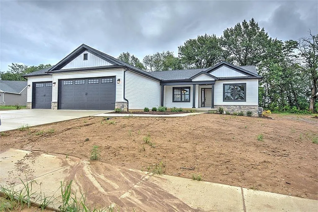 2232 Rolling Creek Dr photo 1