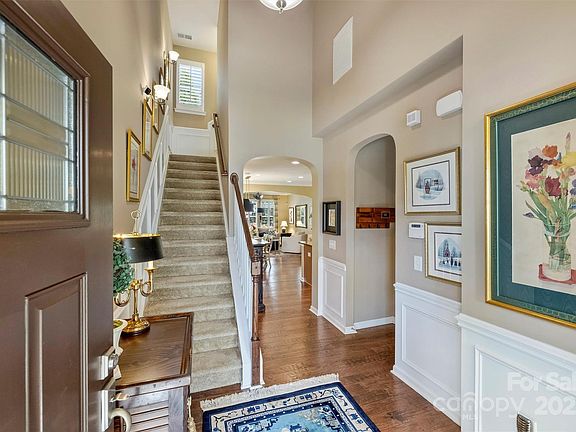 4th image of 3730 Highland Castle Way
