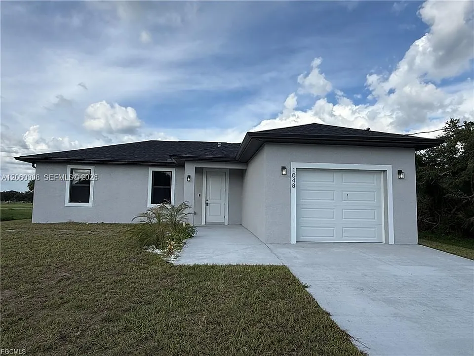 1048 Jay Ct