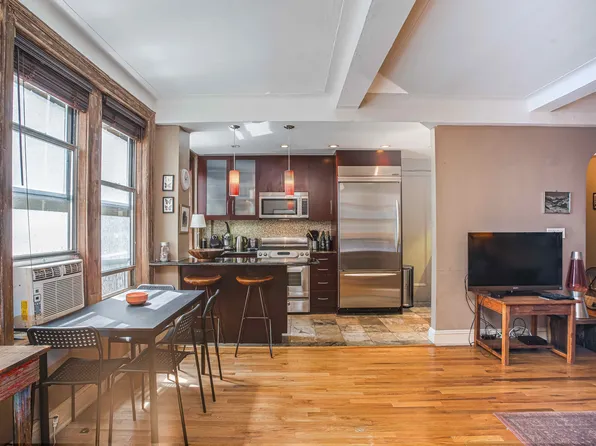 41 West 72nd Street image 5 of 14