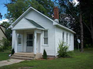 840 Oak St, Baldwin, MI 49304