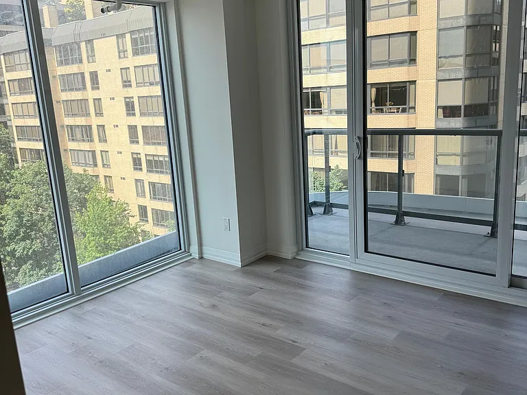 280 Dundas St W #602 — Photo 9