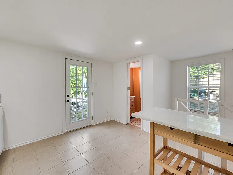 1709 Clover Ln #2 — Photo 9