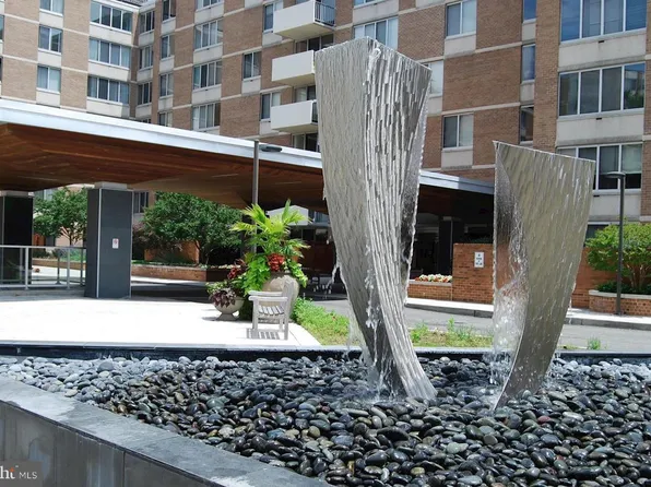 2939 Van Ness St NW APT 727, Washington, DC 20008