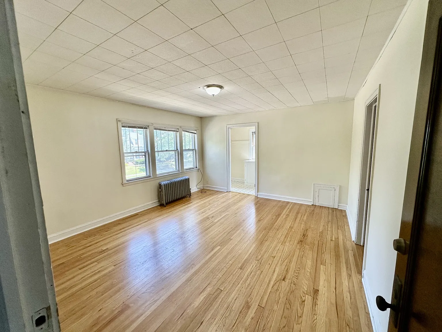 1 bed, $825 — Photo 2