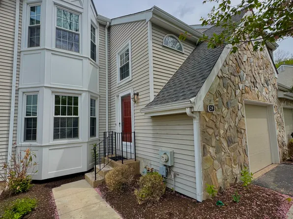 24 Bogey Cir, Doylestown, PA 18901