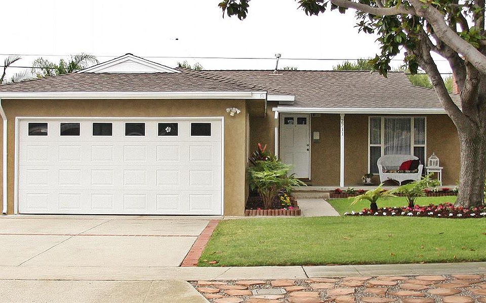 1st image of 2711 Spreckels Ln