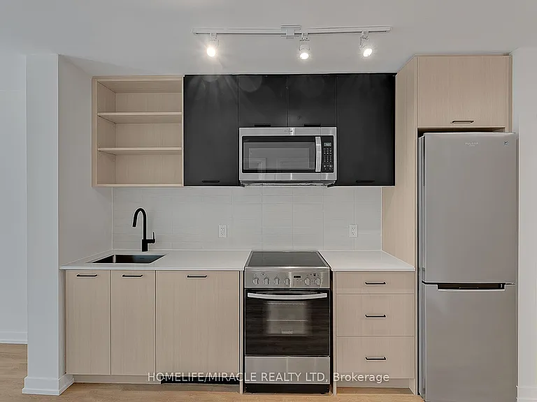 2300 Saint Clair Ave W #311 — Photo 7