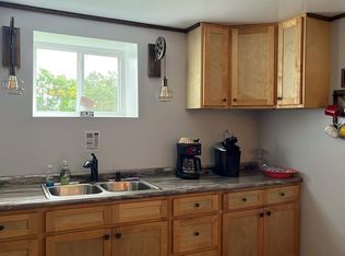 476 Ridge Top Dr, Jamestown, TN 38556