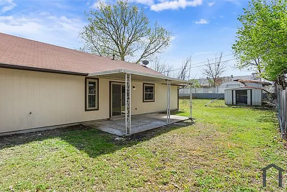 1606 Mona Dr — Photo 19