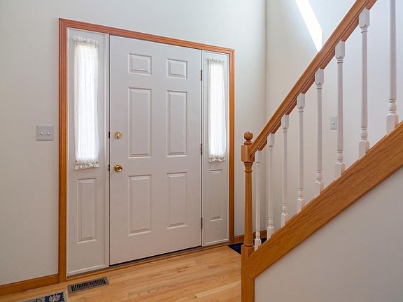 4th image of 1658 Wildwood Trl