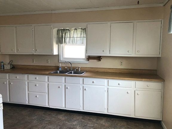 4th image of 200 E Breen Ave