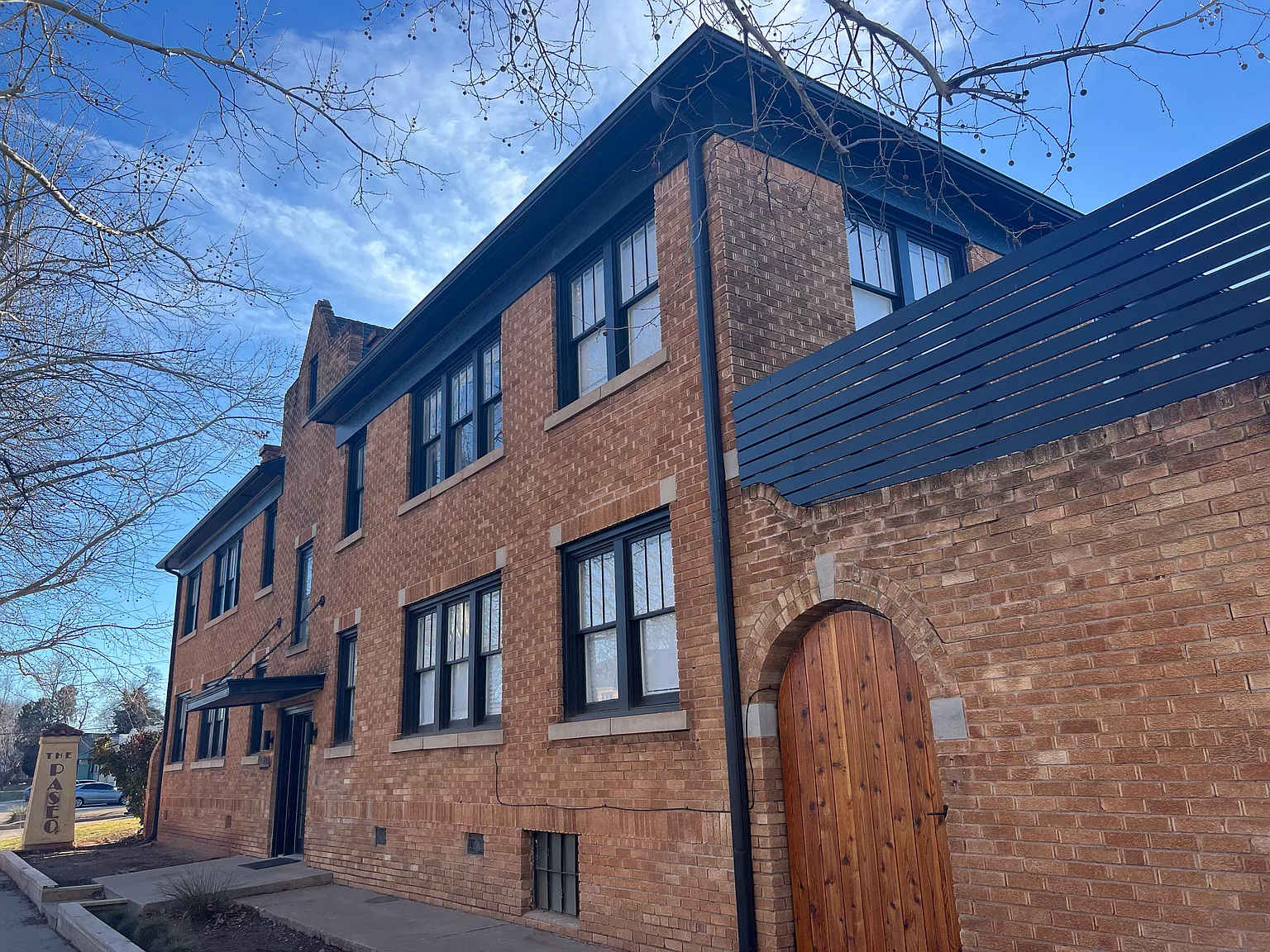 1 bed, 750 sqft, $1,199 — Photo 2
