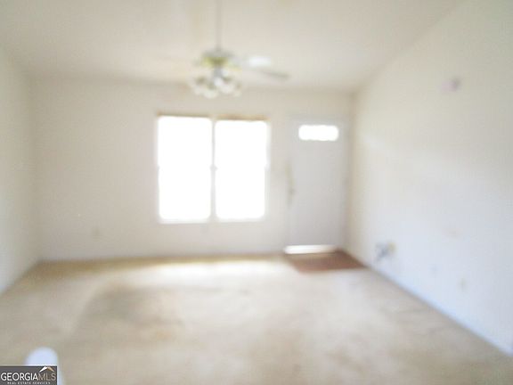 2nd image of 33 Mitchell Rd