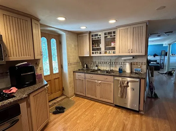 14 Cedarcrest Rd, West Roxbury, MA 02132