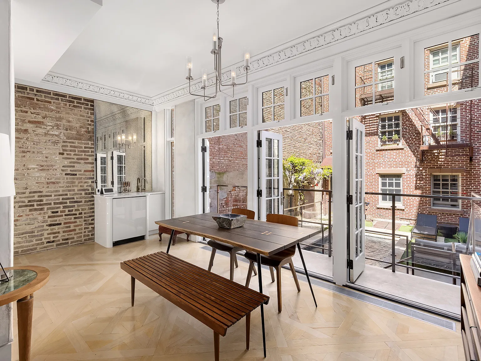 21 Cornelia Street — Photo 2