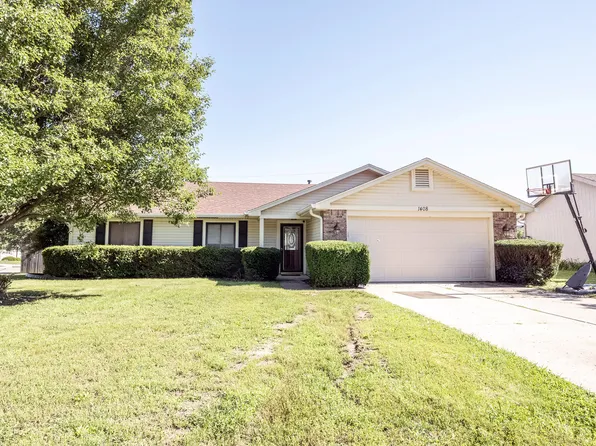 1408 E 42nd St, Anderson, IN 46013
