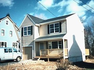 13 Burr Pl, Stratford, CT 06614