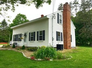 6 N Brookfield Rd, Spencer, MA 01562