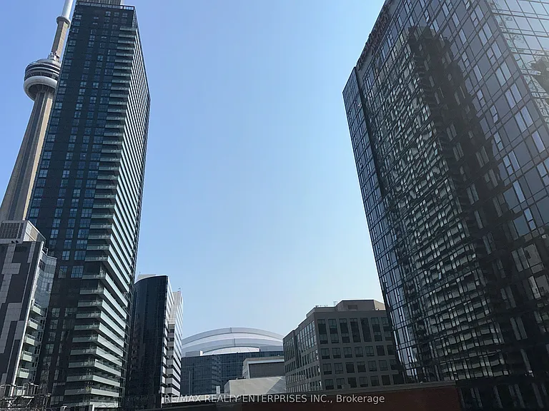 250 Wellington St W #436 — Photo 21