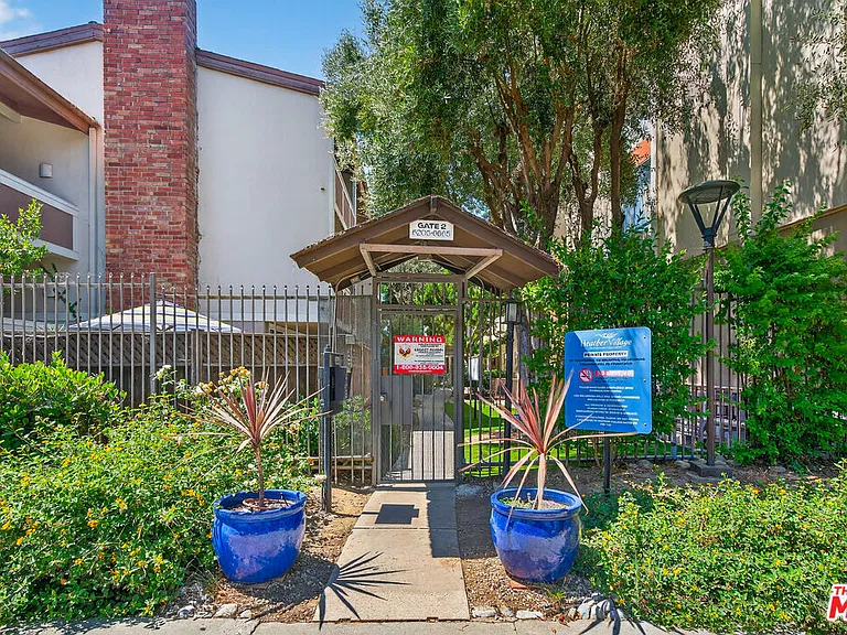6305 Green Valley Cir #115 — Photo 44