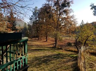 381 Shamrock Ln, Grants Pass, OR